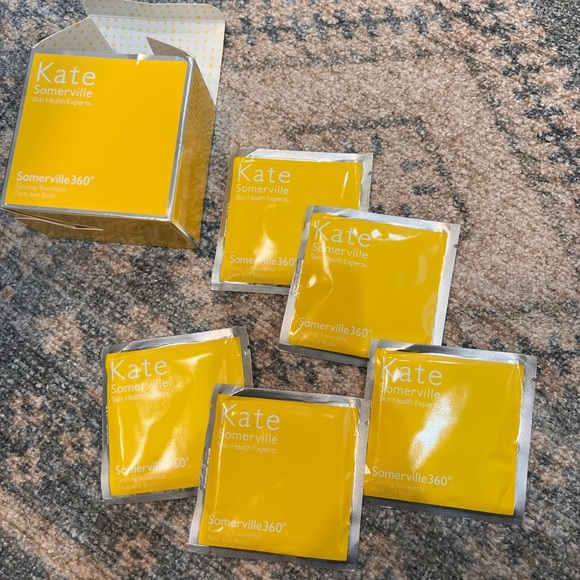 Kate Somerville Somerville360 Face & Body Self Tanning Towelettes 5 packs remain - Picture 1 of 2